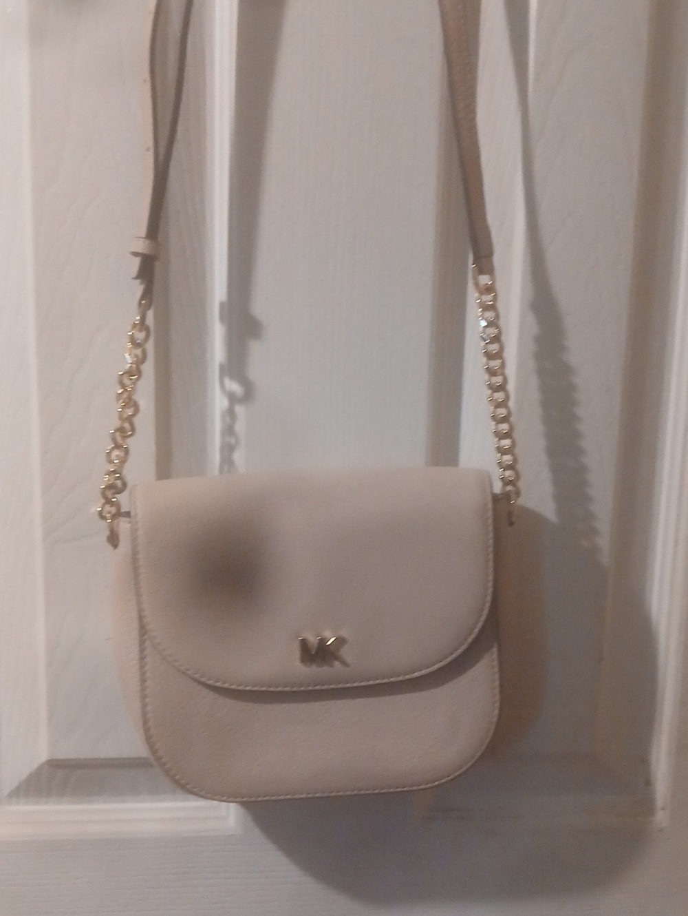 Michael Kors Pale Beige Crossbody with Gold Chain Strap